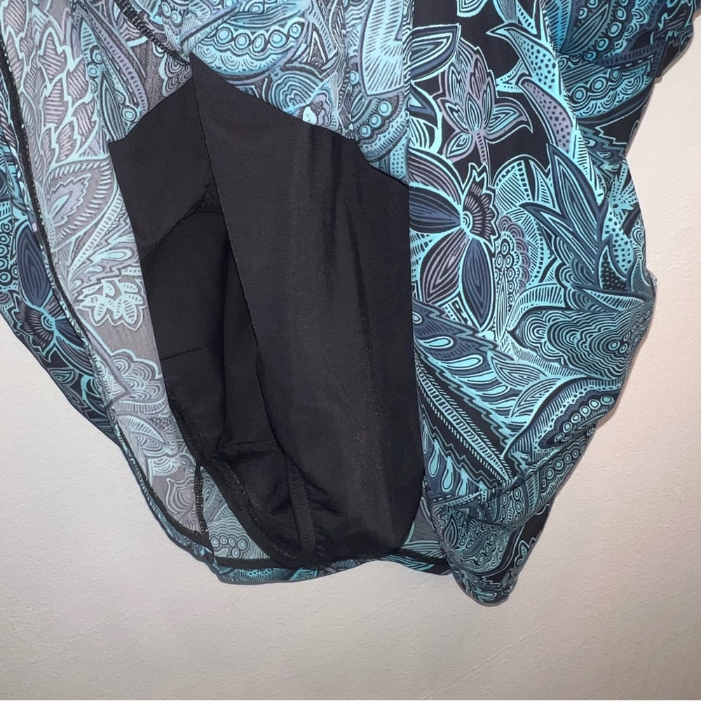 Lands End Swim Dress Women 16W Blue Black Paisley Slimming Underwire Bra - Picture 4 of 10